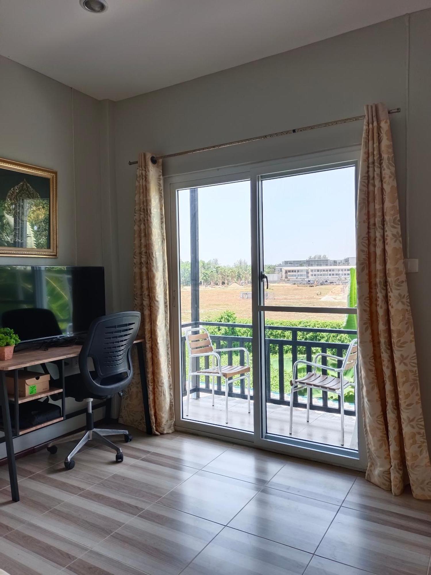 B&N House Apartment Nai Yang ภายนอก รูปภาพ